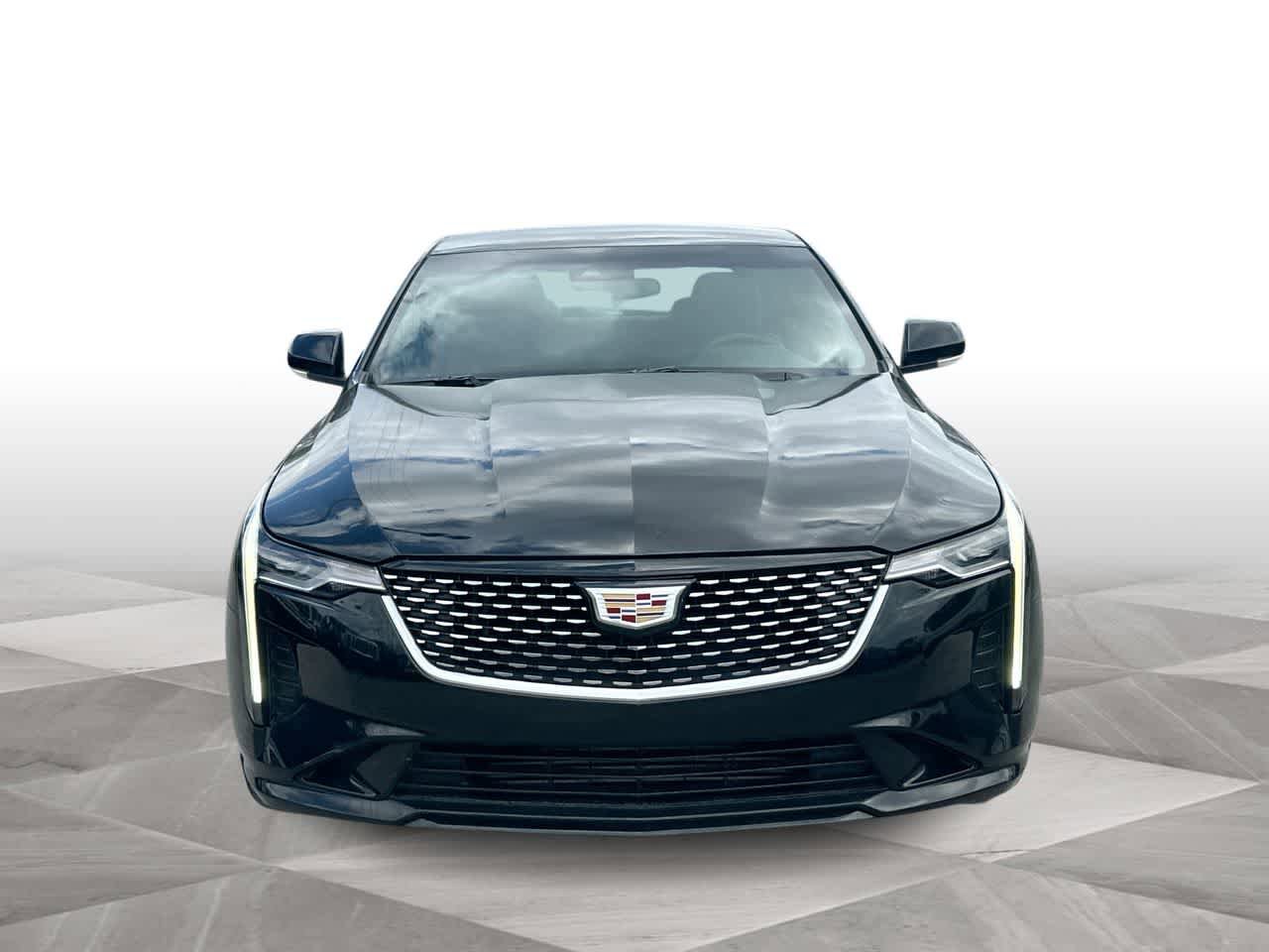 Used 2023 Cadillac CT4 Luxury RWD image 3