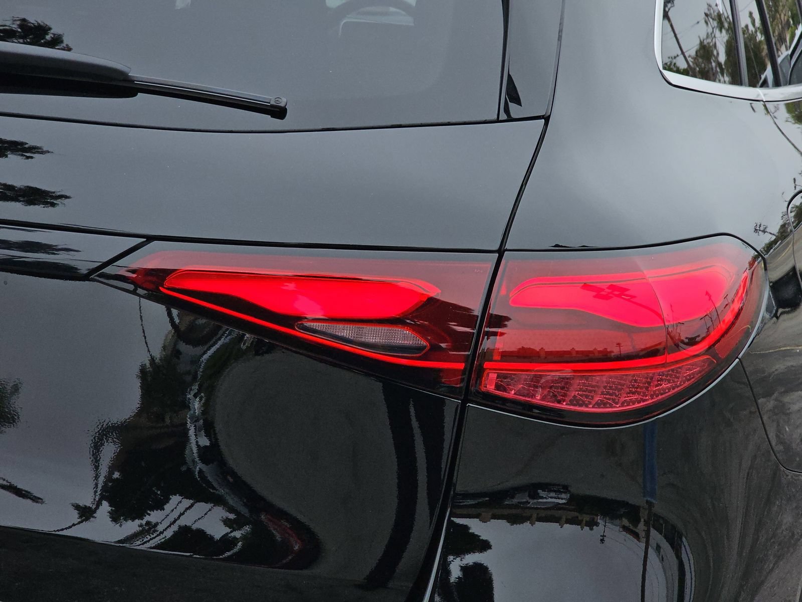 Used 2026 Mercedes-Benz GLC 300 image 34
