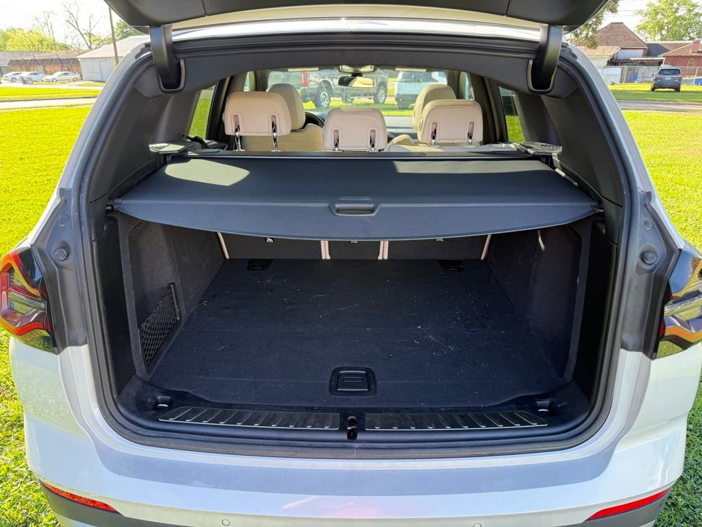 Used 2024 BMW X3 sDrive30i w/ Premium Package image 11