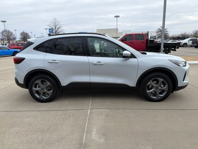 Used 2025 Ford Escape ST-Line Select image 6