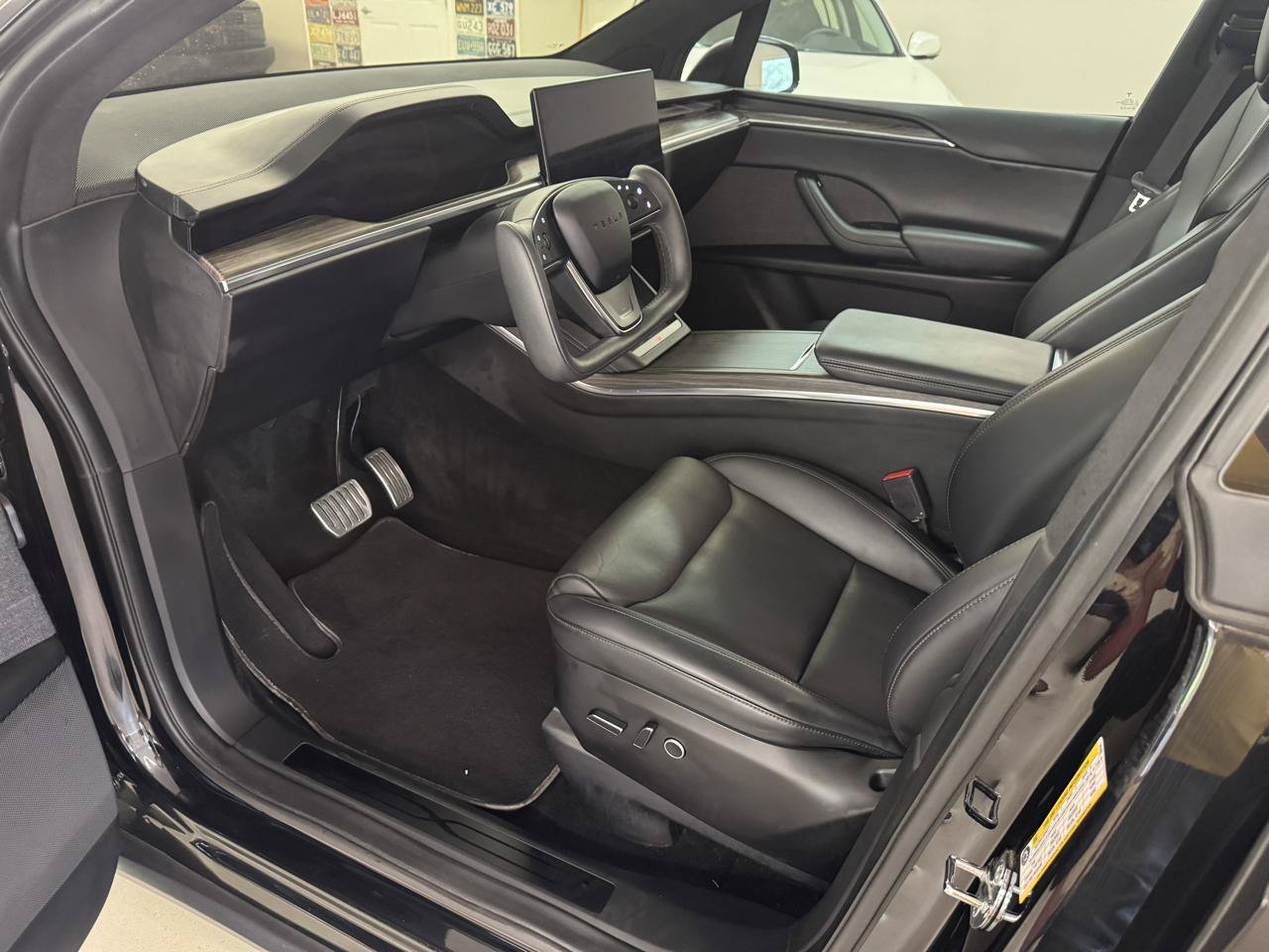Used 2022 Tesla Model X AWD/4WD image 6