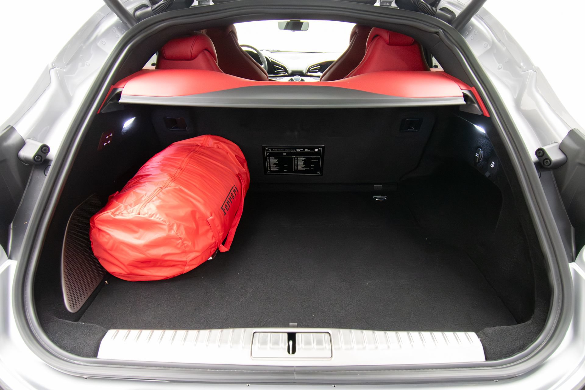 Used 2025 Ferrari Purosangue AWD/4WD image 36