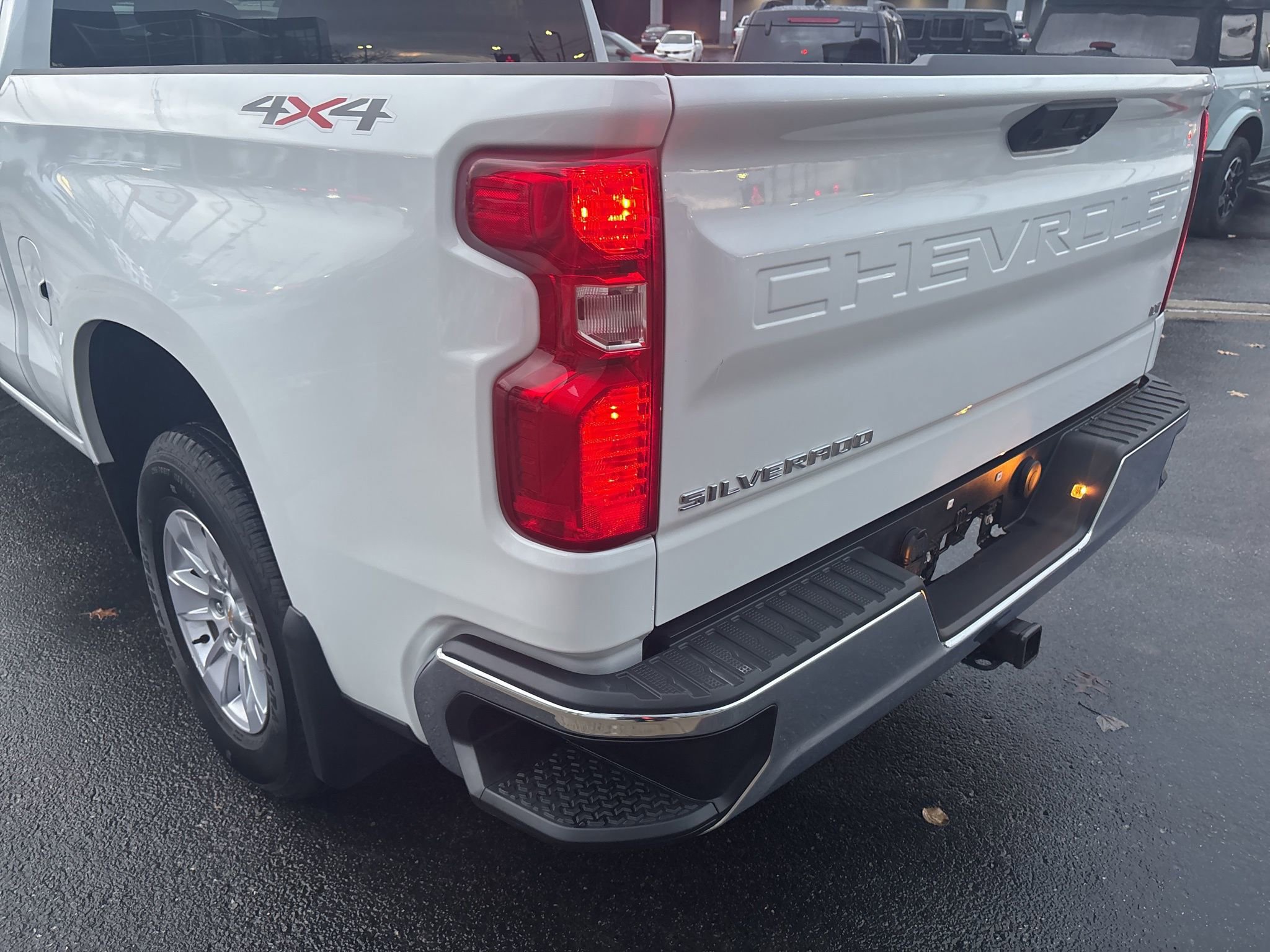 Used 2025 Chevrolet Silverado 1500 LT w/ Protection Package AWD/4WD image 7