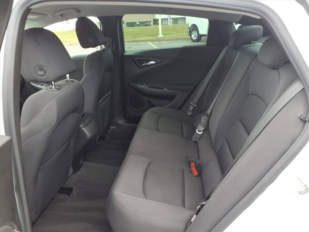 Used 2023 Chevrolet Malibu LS FWD image 28