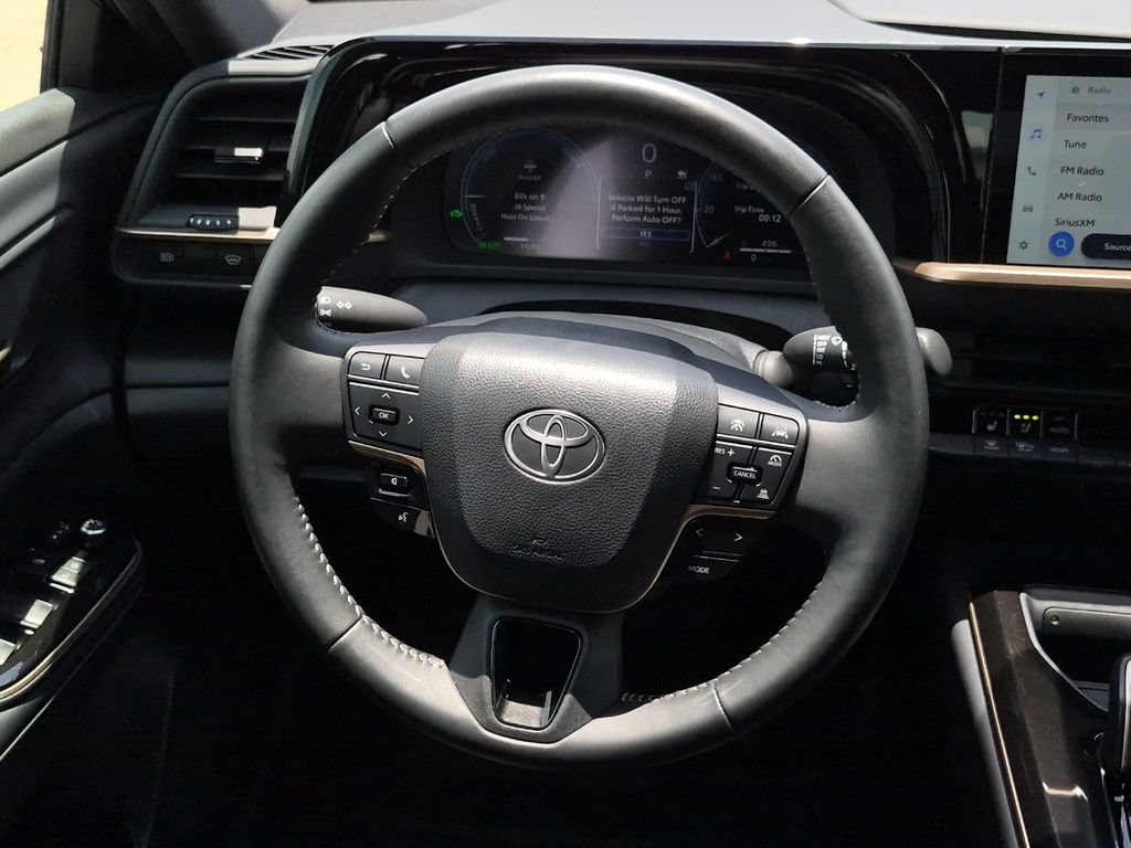 Used 2026 Toyota Crown AWD/4WD image 23