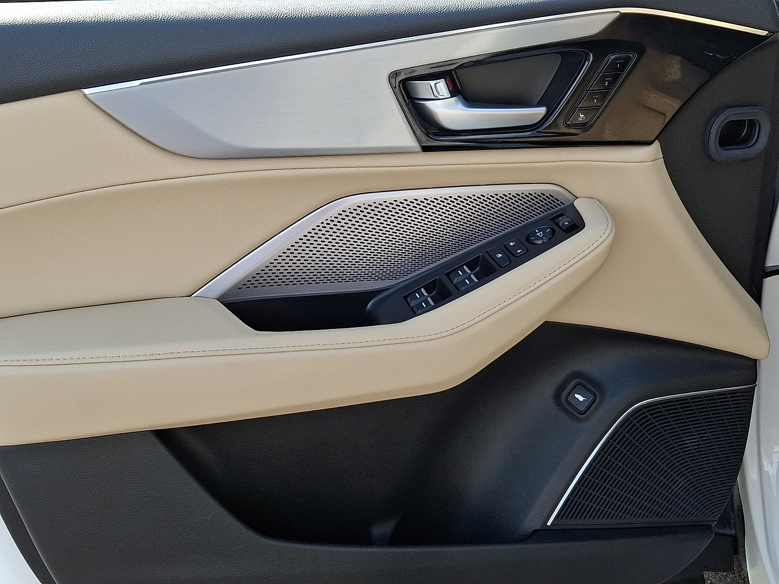 Certified 2026 Acura MDX SH-AWD image 13