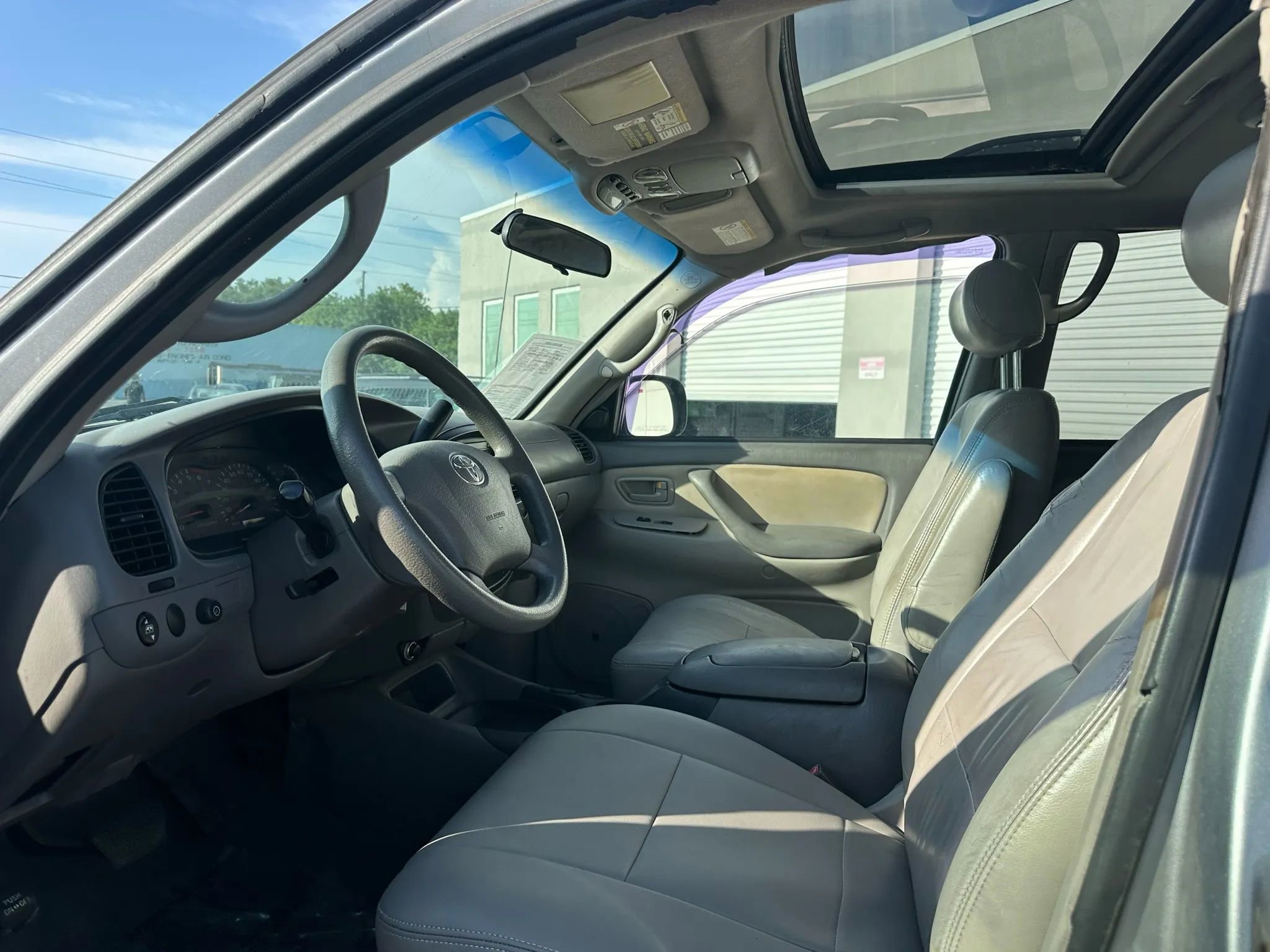 Used 2003 Toyota Sequoia SR5 RWD image 15