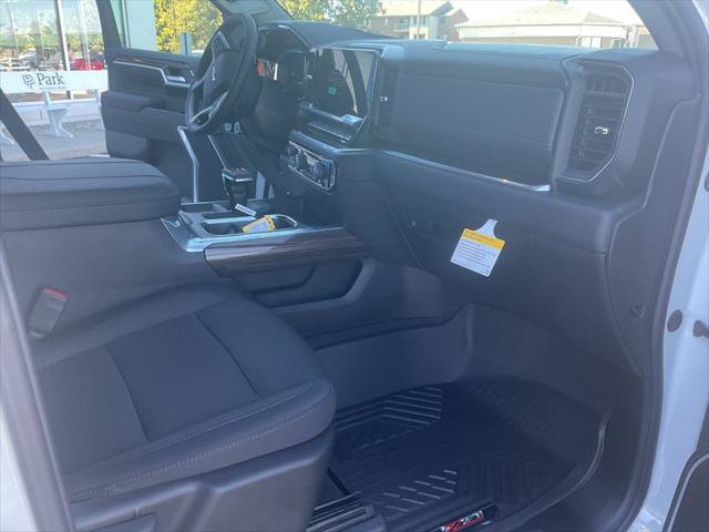 New 2026 Chevrolet Silverado 1500 LT w/ Z71 Off-Road Package AWD/4WD image 12