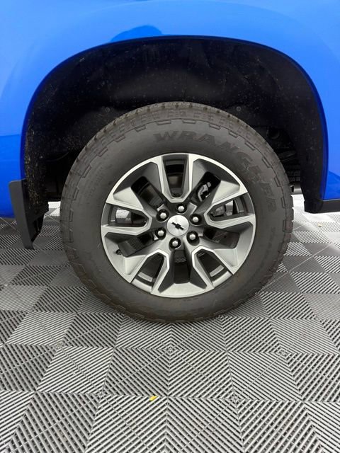 New 2025 Chevrolet Silverado 1500 RST w/ RST All Star Premium Package AWD/4WD image 8
