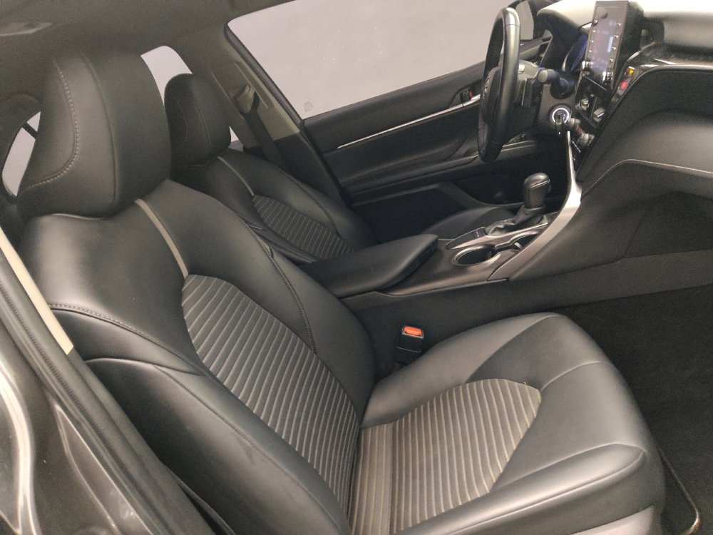 Used 2022 Toyota Camry SE image 21