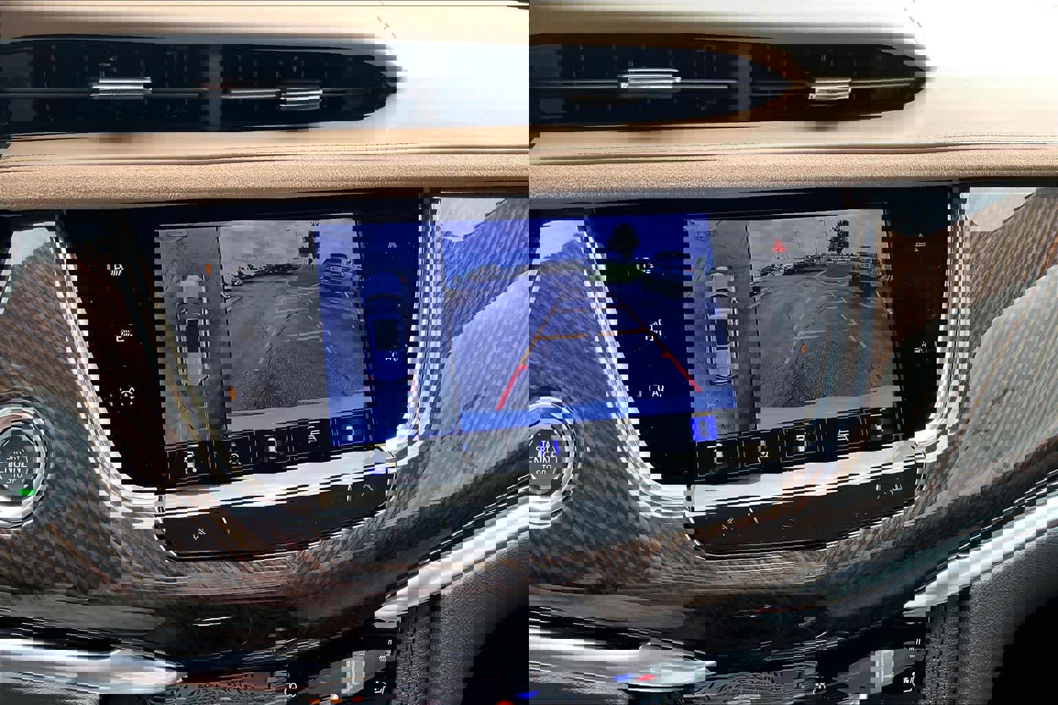 Used 2024 Cadillac XT6 Premium Luxury w/ Platinum Package AWD/4WD image 26