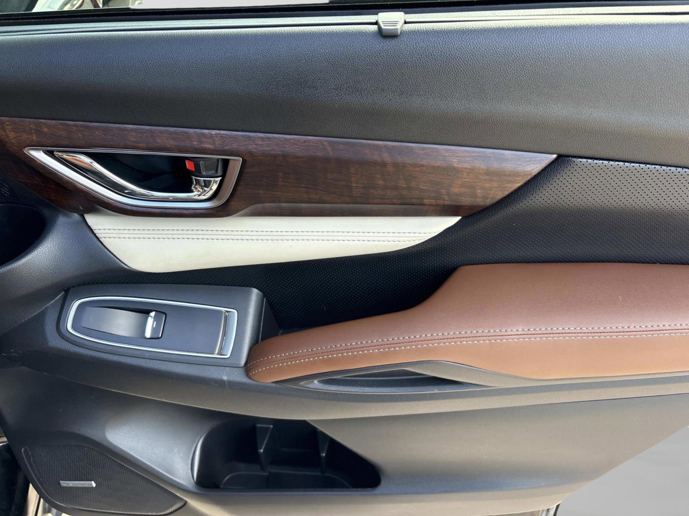 Used 2019 Subaru Ascent Touring image 30