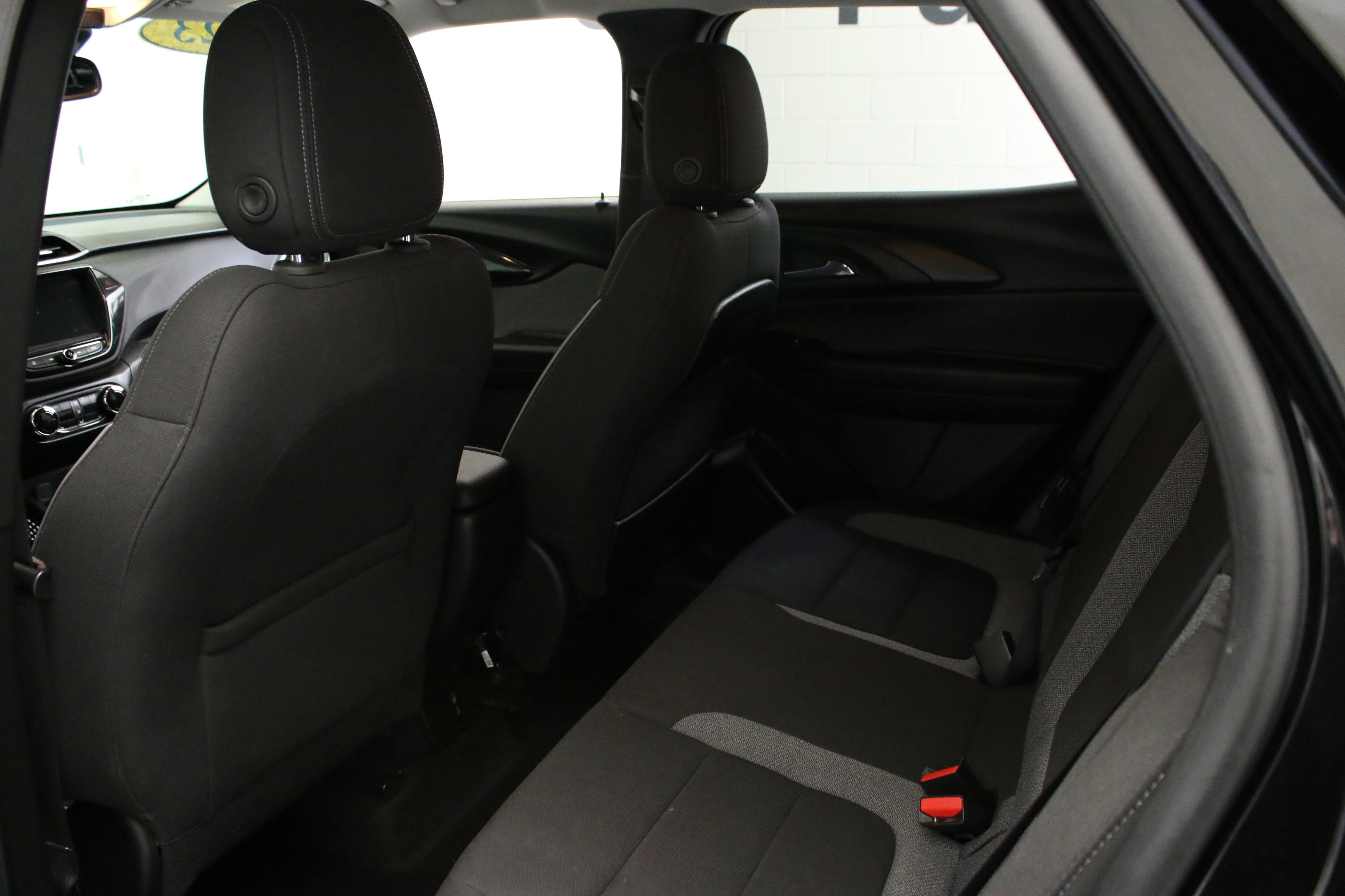 Used 2023 Chevrolet TrailBlazer LT w/ Convenience Package image 29