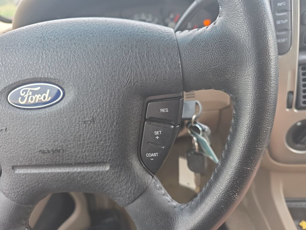 Used 2005 Ford Explorer XLT RWD image 20