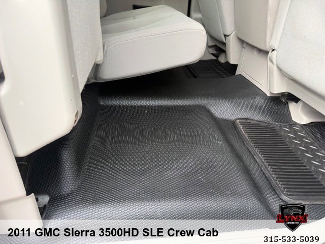 Used 2011 GMC Sierra 3500 SLE w/ SLE Preferred Package AWD/4WD image 29