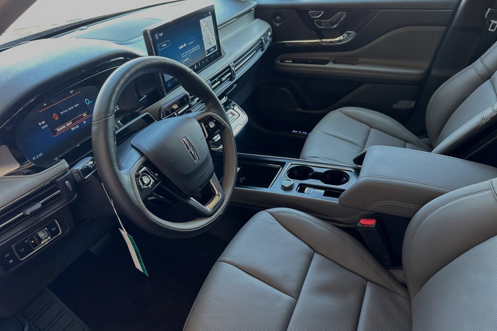 New 2024 Lincoln Corsair Grand Touring w/ Equipment Group 302A AWD/4WD image 6