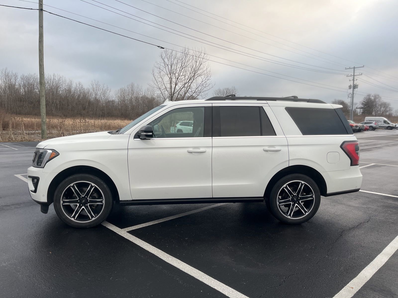 Used 2021 Ford Expedition Limited image 2