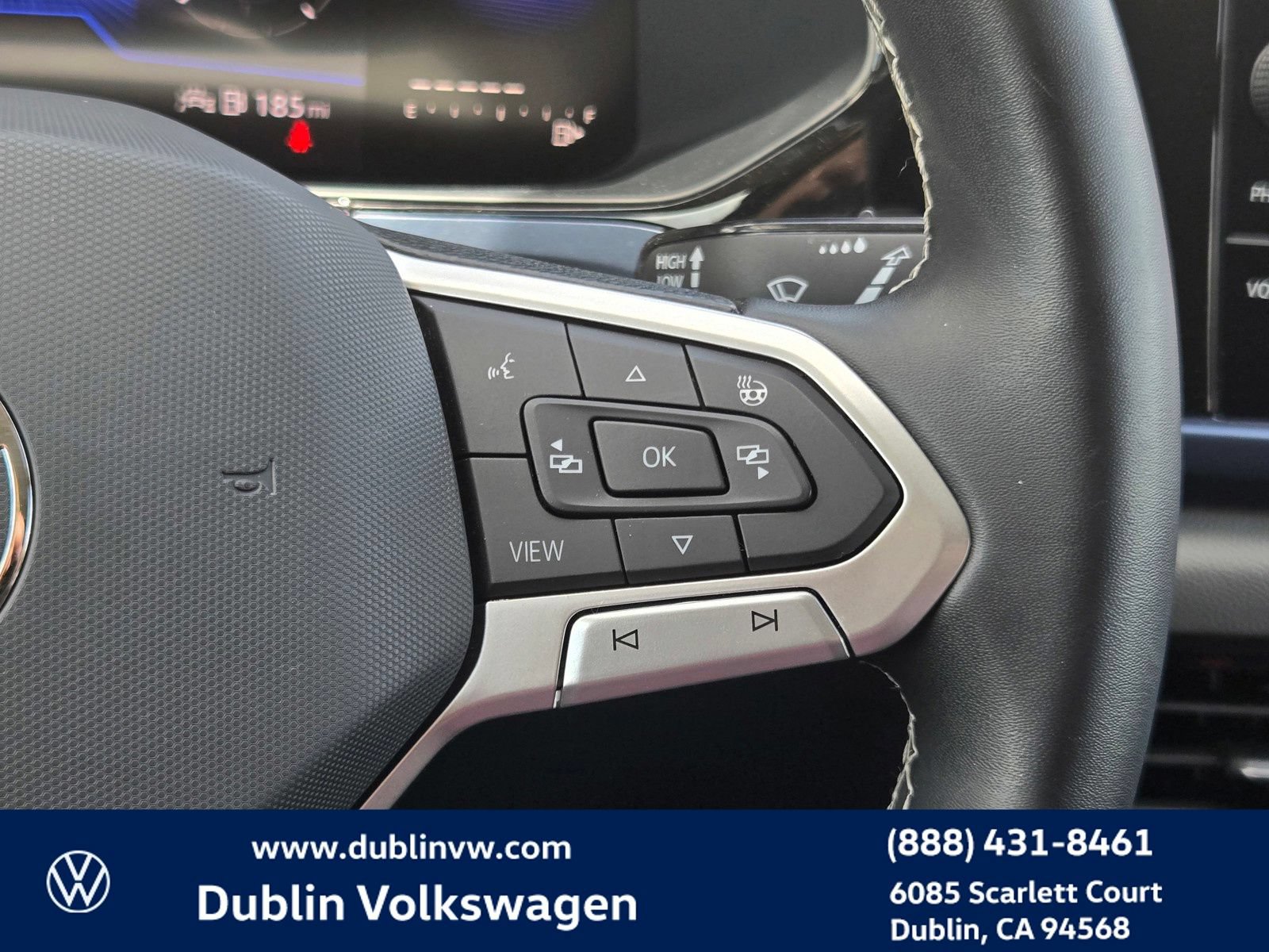 Used 2023 Volkswagen Taos SE w/ Black Wheel Package FWD image 19