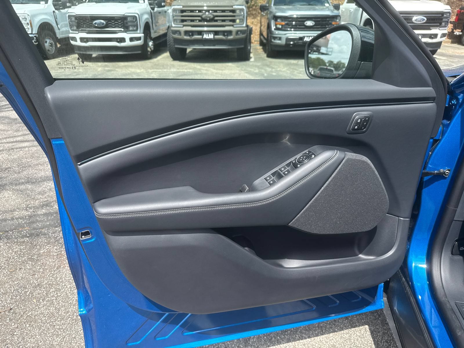 New 2026 Ford Mustang Mach-E Select w/ Comfort Package Lite RWD image 12