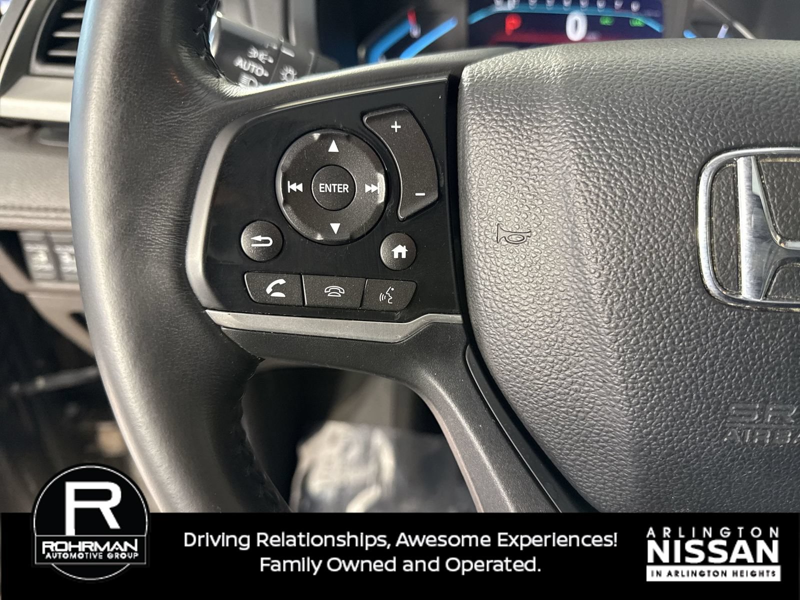 Used 2018 Honda Odyssey Touring image 12