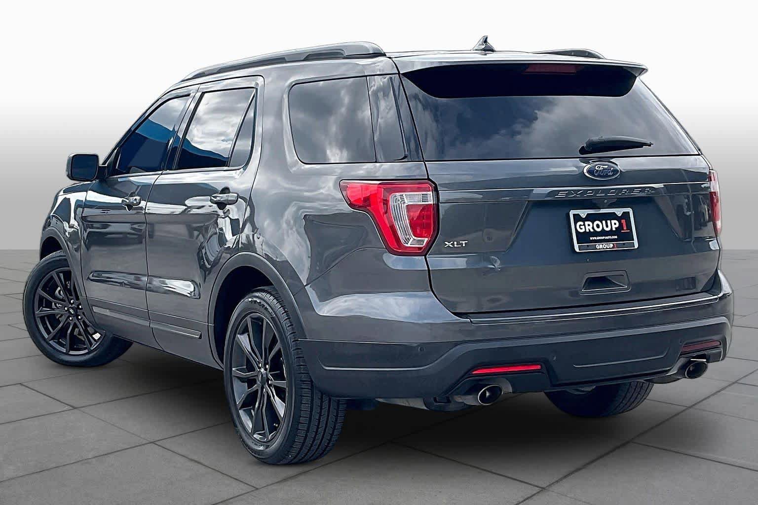 Used 2019 Ford Explorer XLT w/ Equipment Group 202A FWD image 12