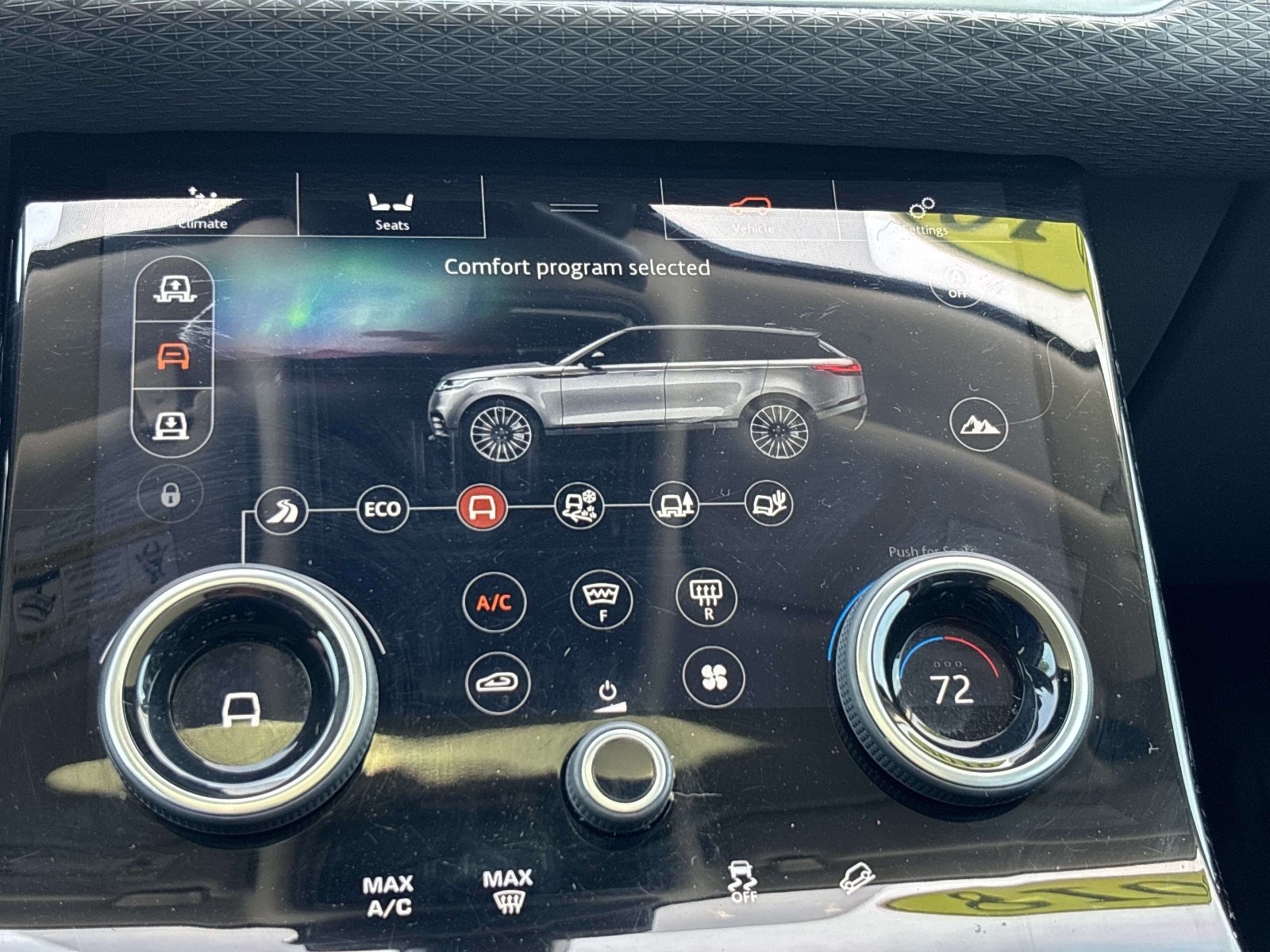 Used 2018 Land Rover Range Rover Velar S AWD/4WD image 25