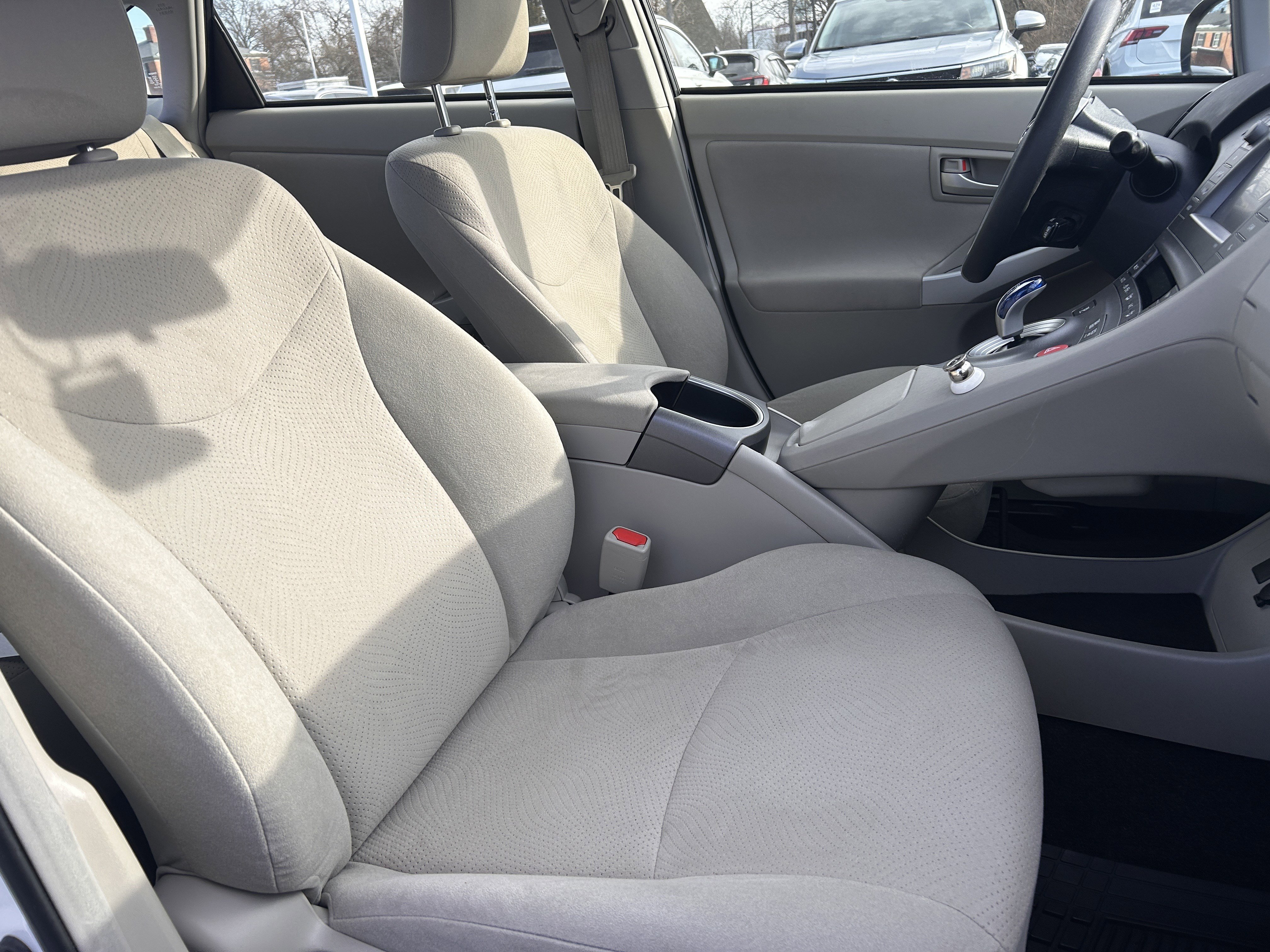 Used 2015 Toyota Prius Four image 22