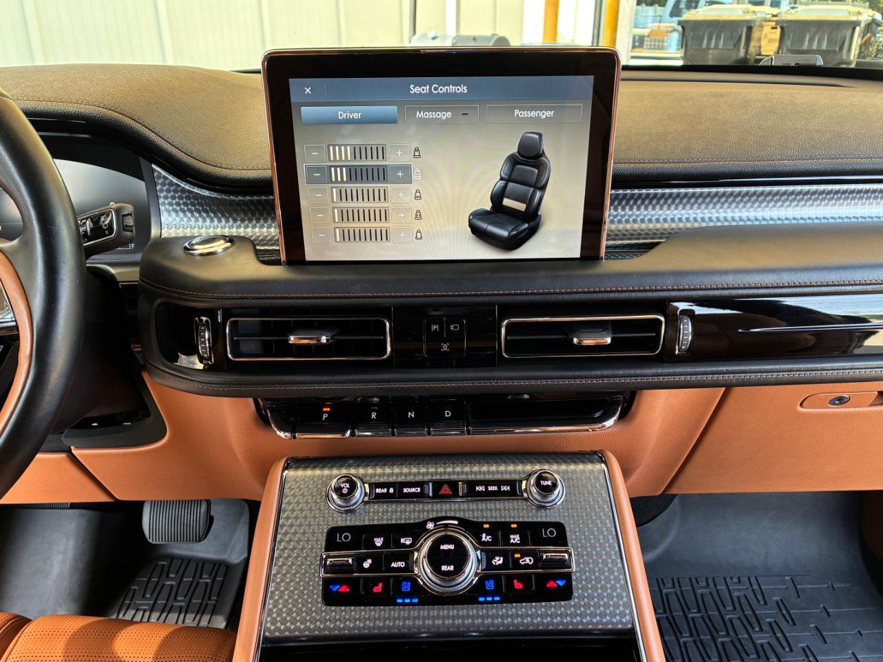 Used 2020 Lincoln Aviator Black Label w/ Dynamic Handling Package AWD/4WD image 25