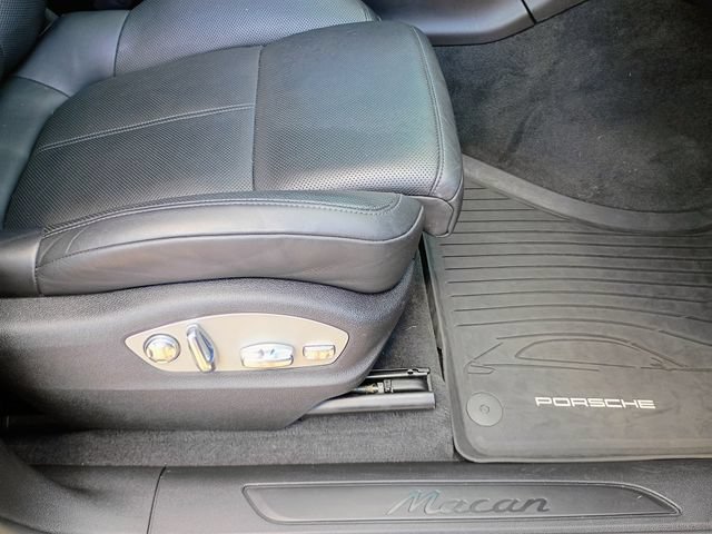 Used 2022 Porsche Macan AWD/4WD image 54