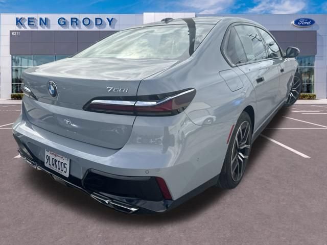 Used 2024 BMW 760i xDrive AWD/4WD image 6