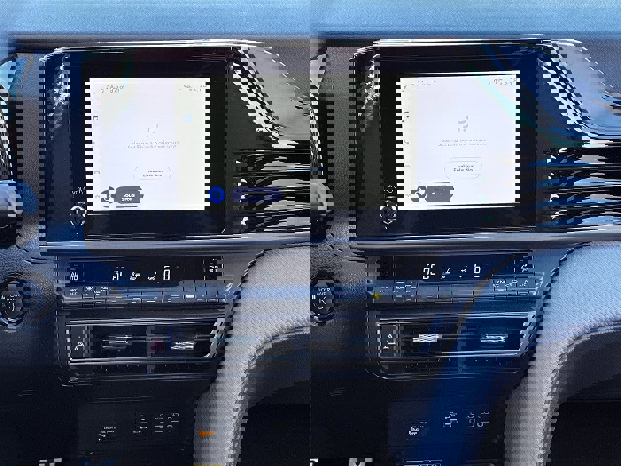 Used 2025 Toyota Camry SE image 15