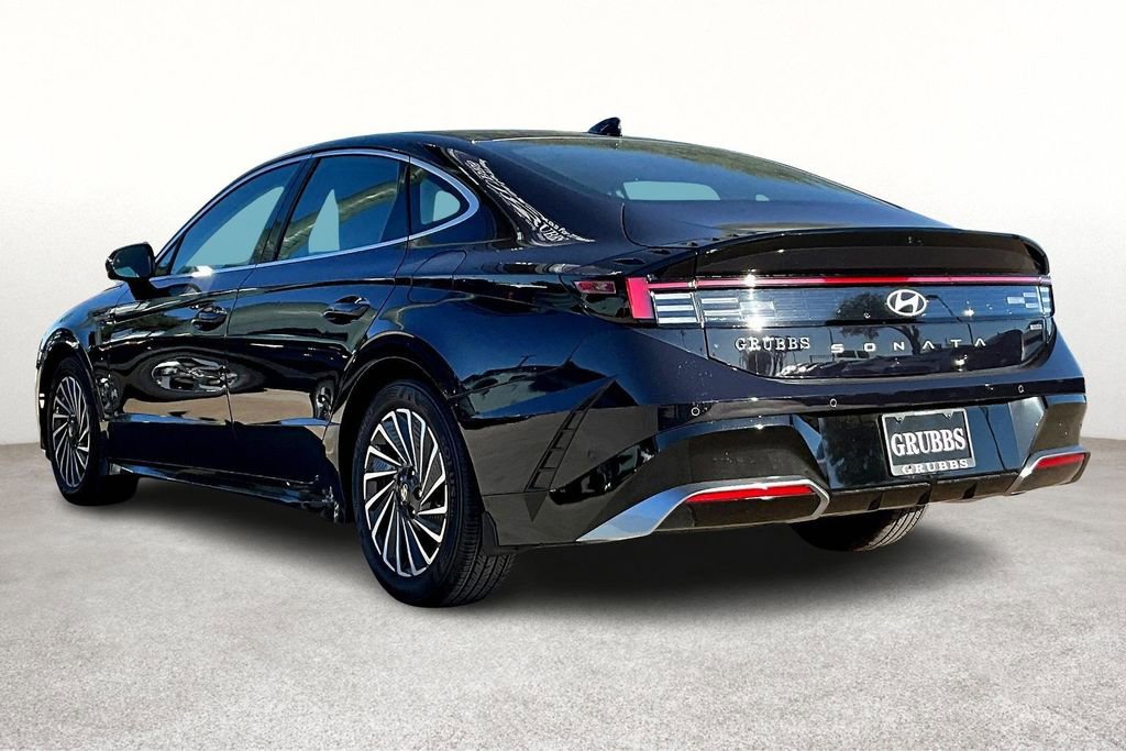 New 2025 Hyundai Sonata Limited image 5