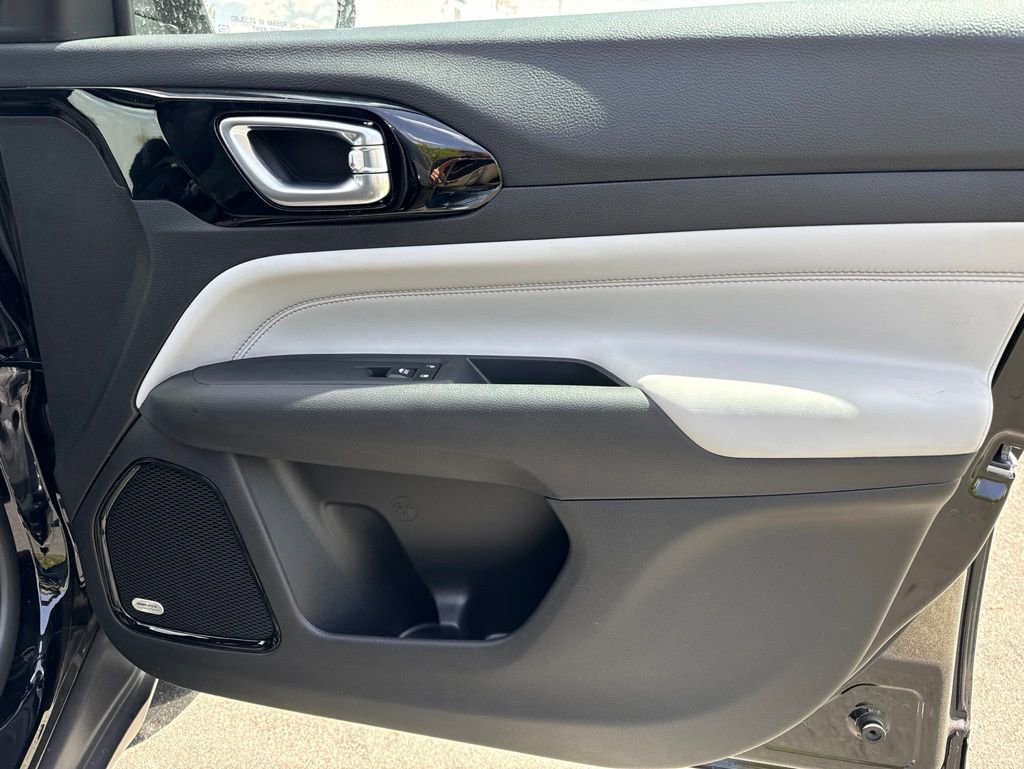 New 2026 Jeep Compass Limited AWD/4WD image 9