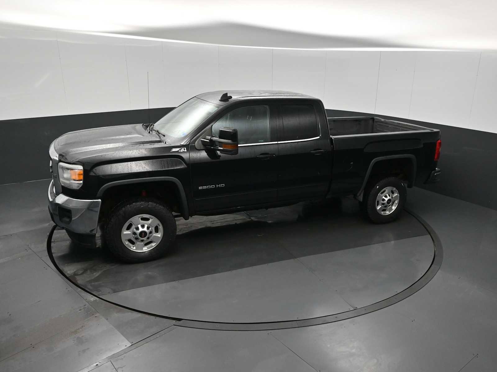 Used 2019 GMC Sierra 2500 SLE w/ Snow Plow Prep Package image 13