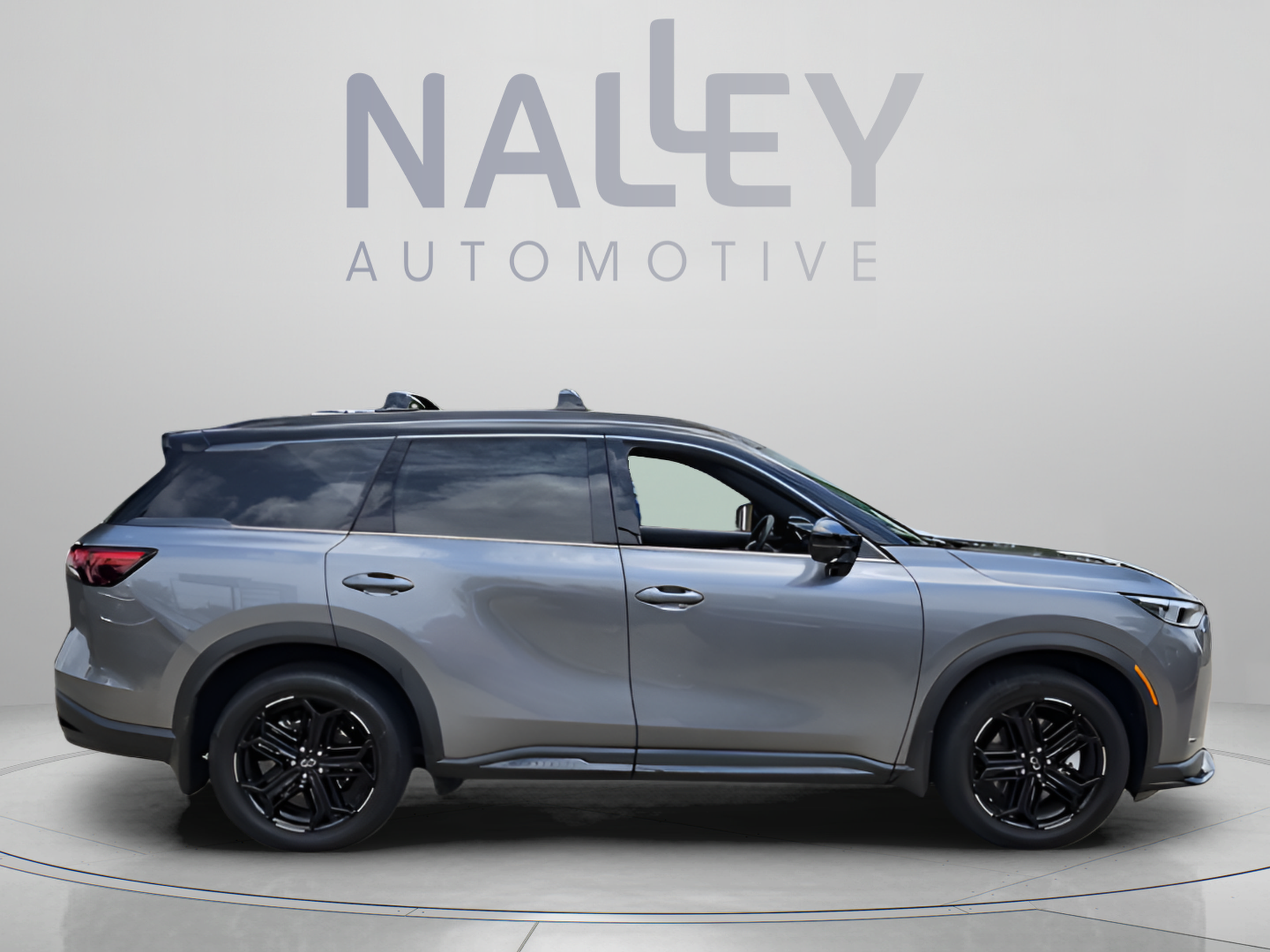 Certified 2026 INFINITI QX60 Sport w/ Dark Cargo Package AWD/4WD image 9