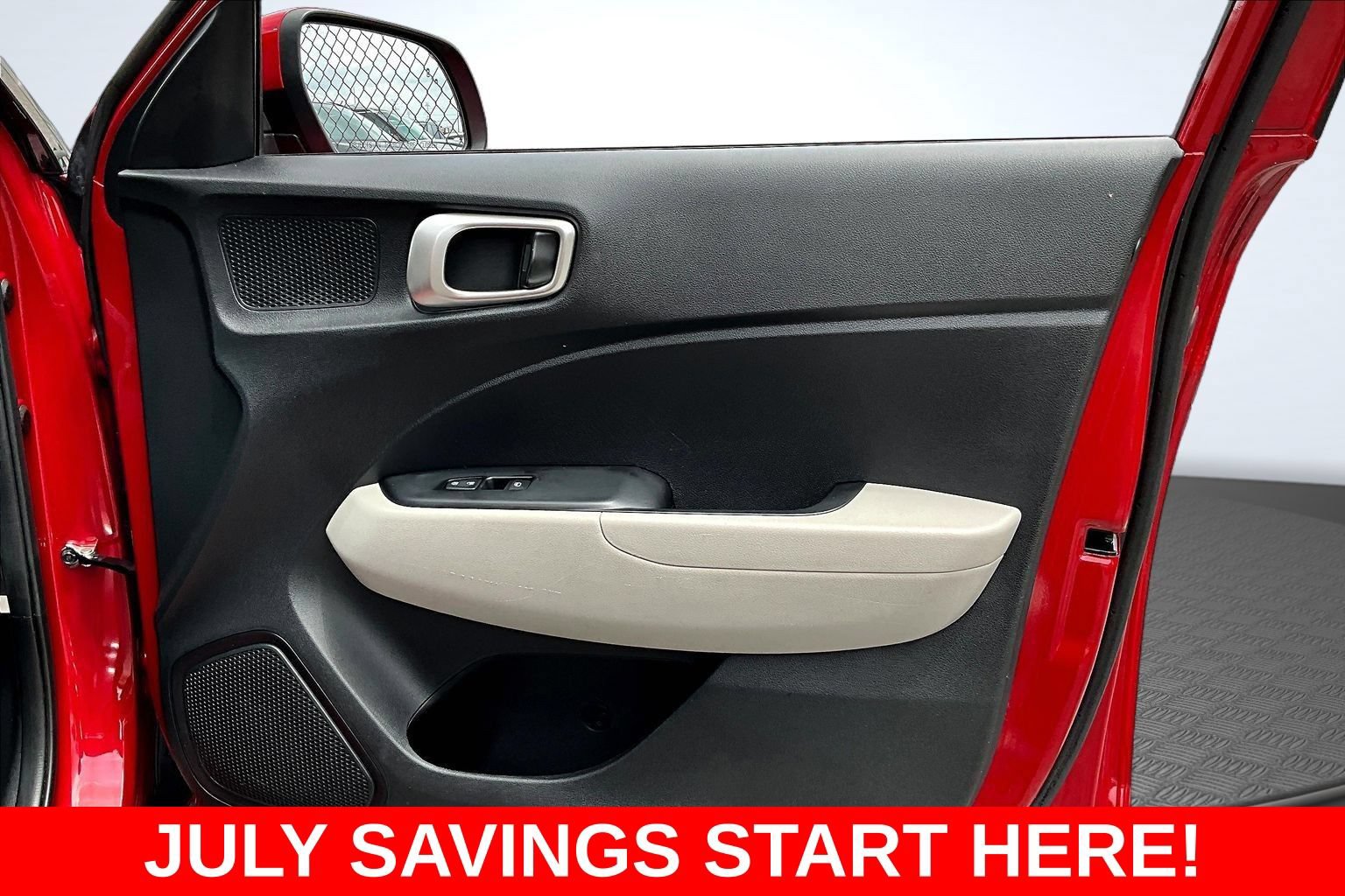 Used 2021 Hyundai Venue SEL w/ Premium Package FWD image 30