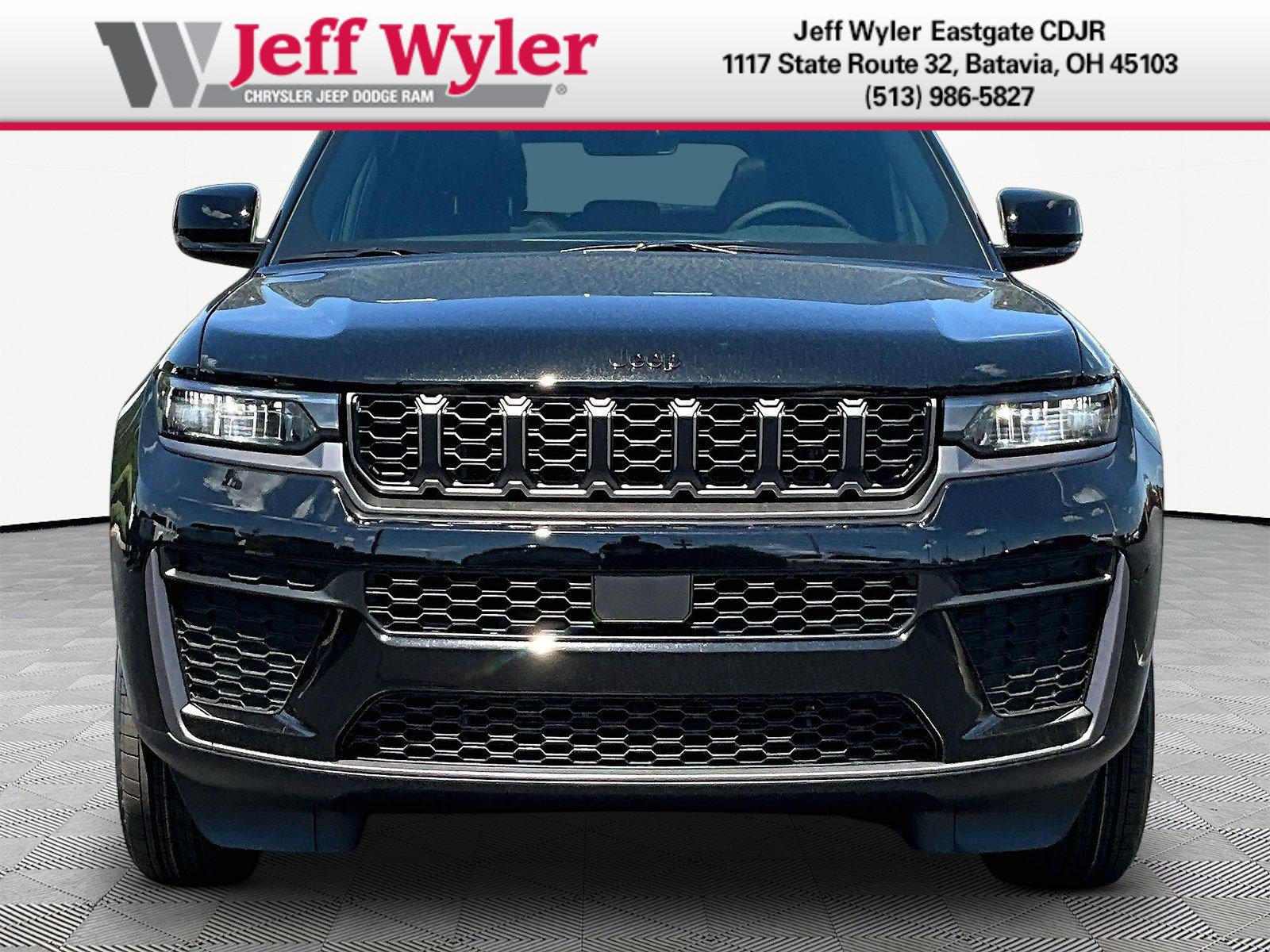 New 2026 Jeep Grand Cherokee Altitude AWD/4WD image 2