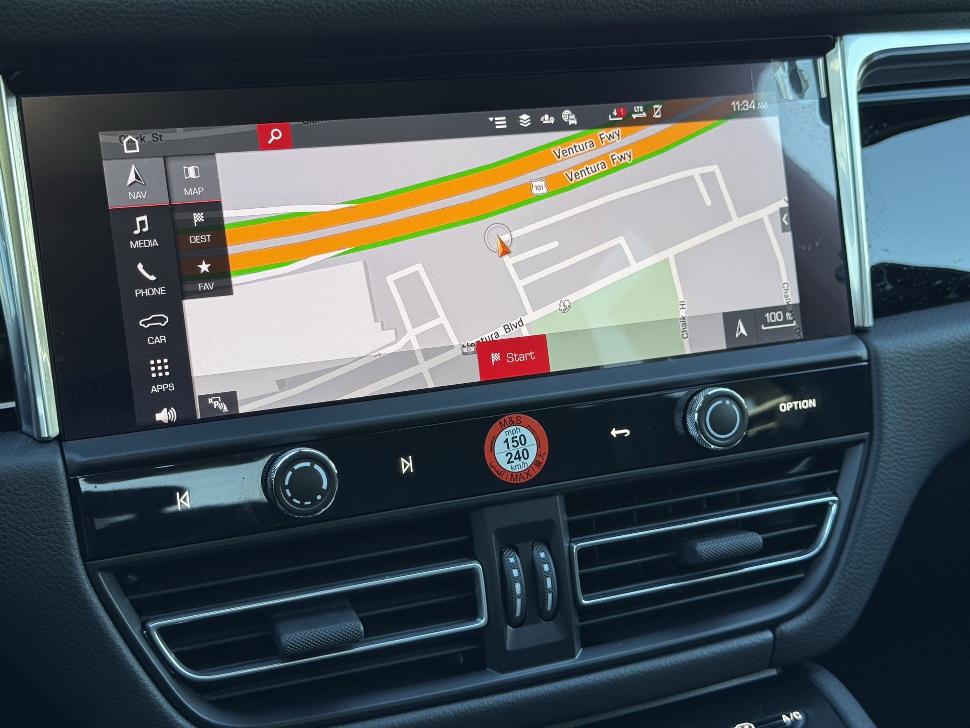 Used 2025 Porsche Macan image 20