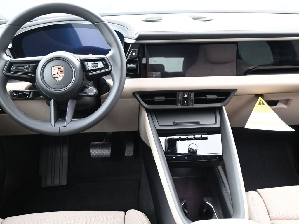 New 2025 Porsche Macan Electric RWD image 8