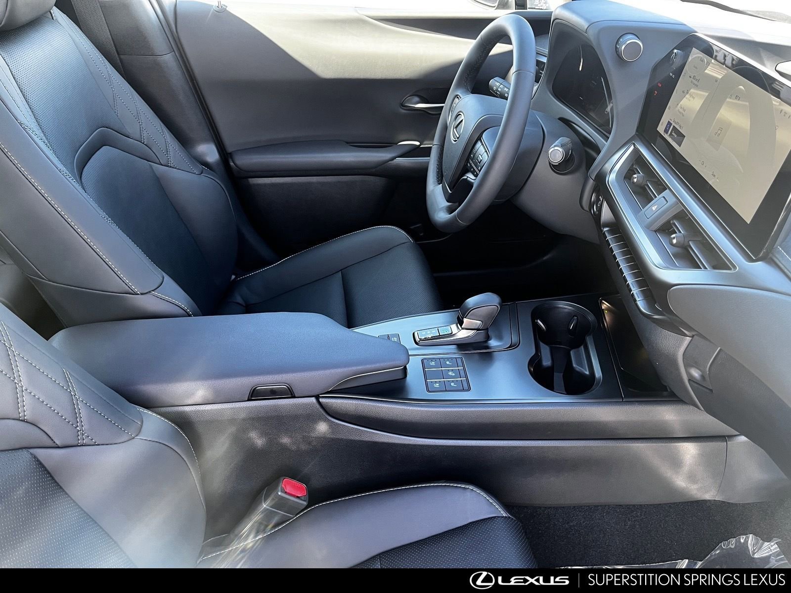 New 2026 Lexus UX 300h FWD image 23