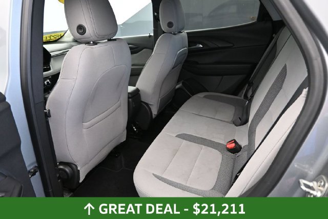 Used 2025 Chevrolet TrailBlazer LT AWD/4WD image 18