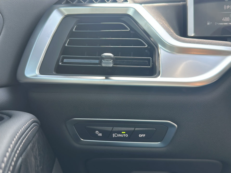 New 2026 BMW X7 xDrive40i image 28