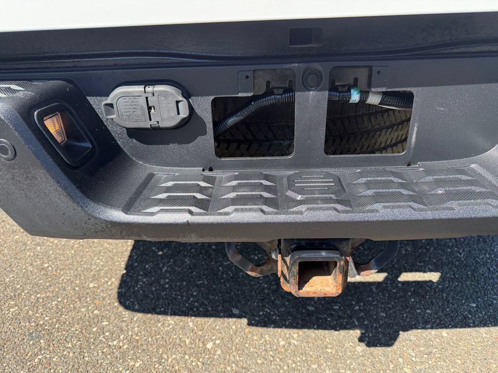 Used 2016 Toyota Tacoma Limited w/ Towing Package AWD/4WD image 28