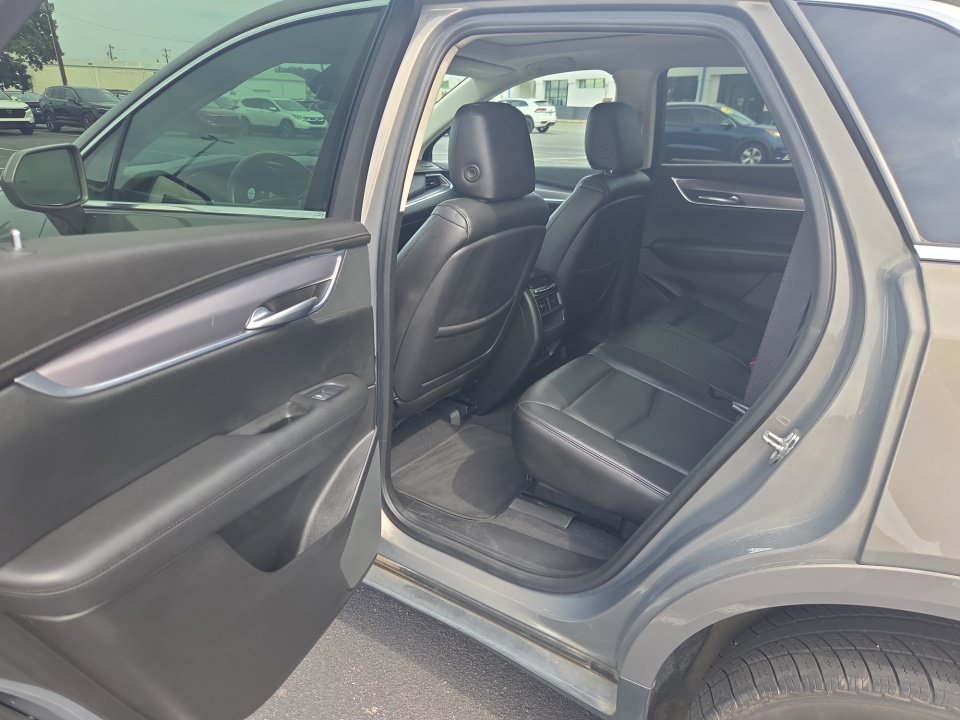 Used 2018 Cadillac XT5 Premium Luxury AWD/4WD image 34