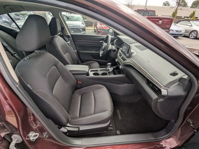Used 2024 Nissan Altima 2.5 SV image 13