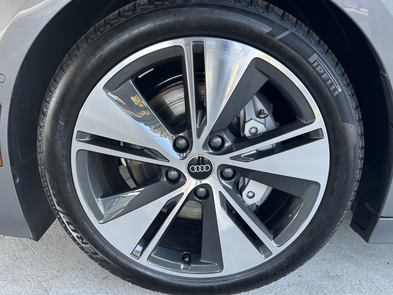 New 2025 Audi A6 e-tron Prestige AWD/4WD image 11