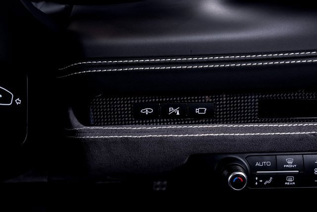 Used 2023 Ferrari F8 Tributo image 44