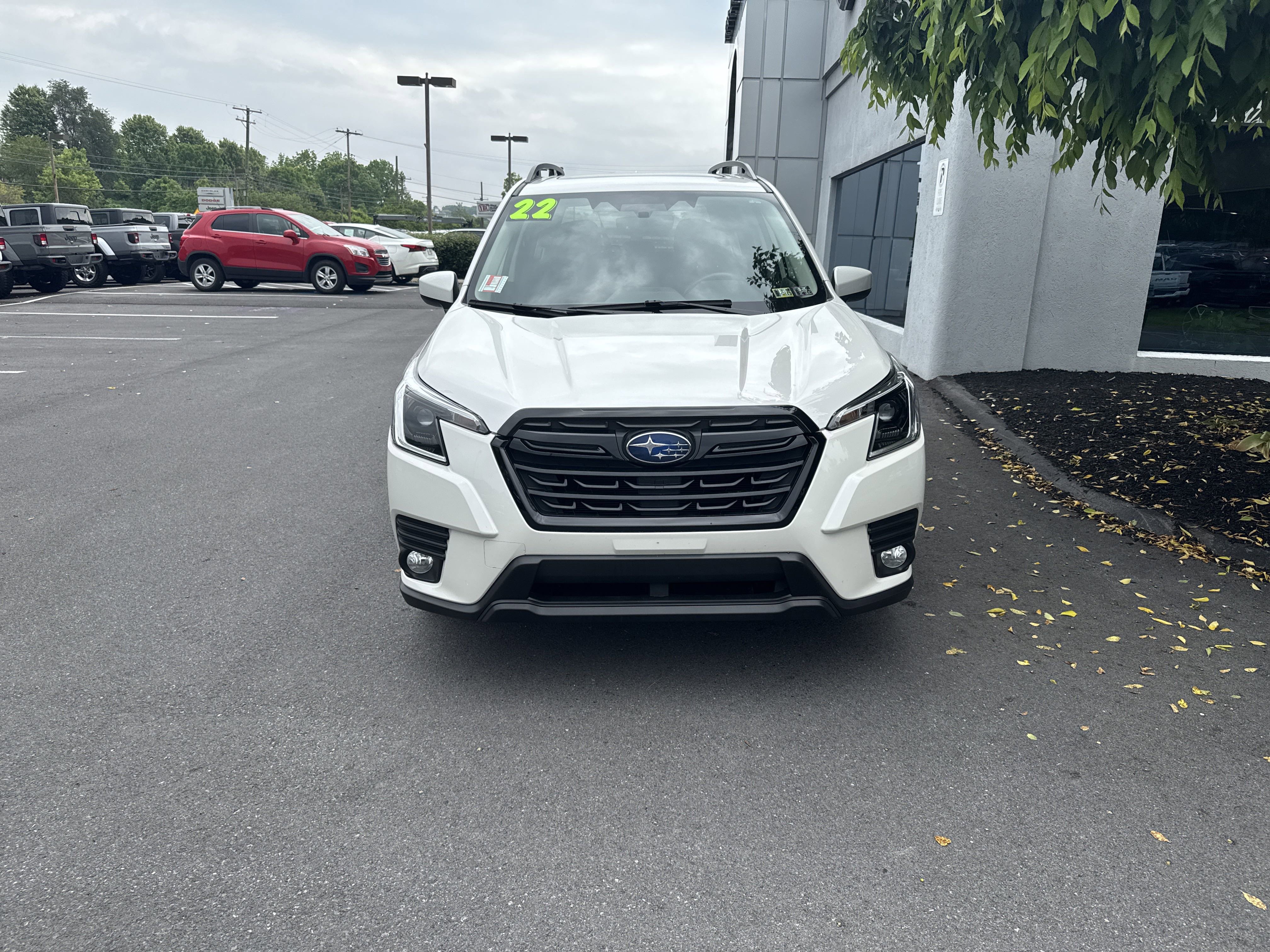 Used 2022 Subaru Forester Premium image 9