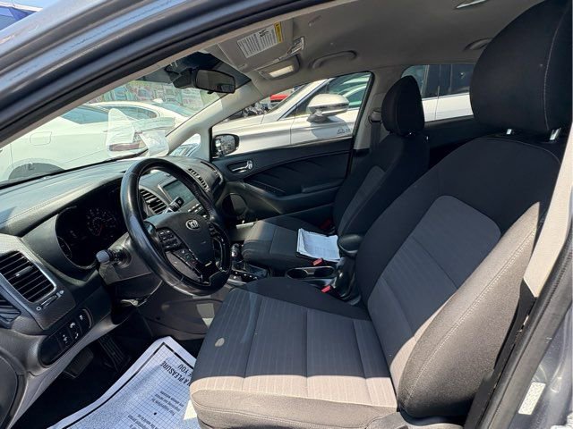 Used 2017 Kia Forte S w/ S Technology Package image 14