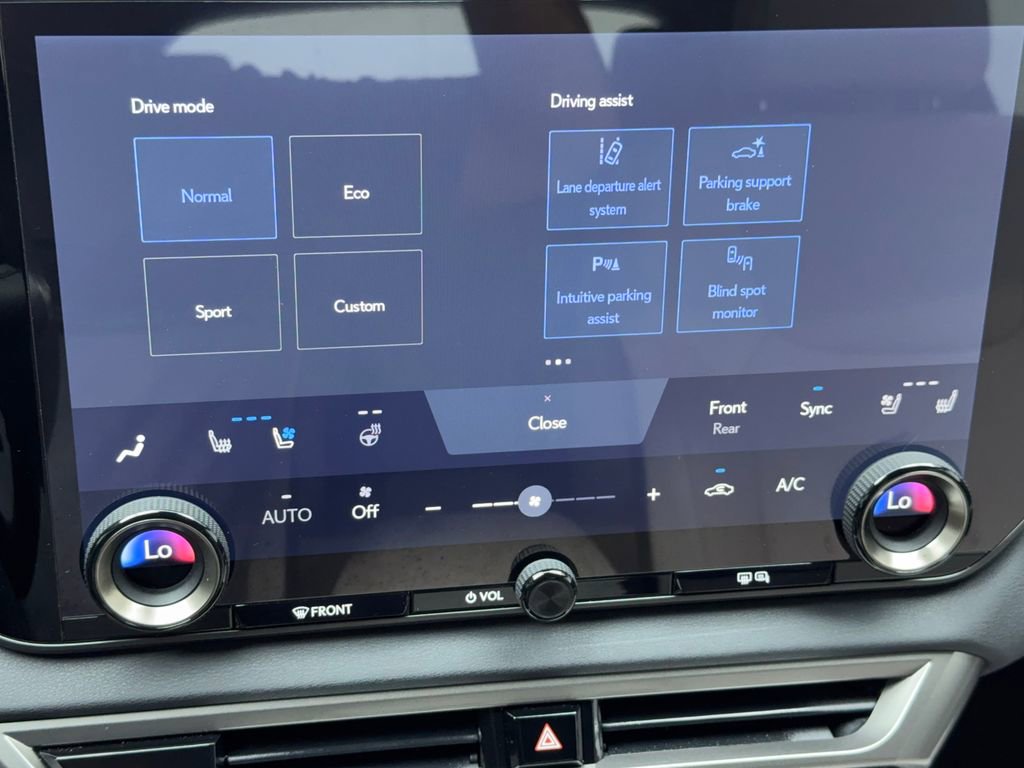 Used 2024 Lexus RX 350 Premium w/ Accessory Package (Z1) image 25